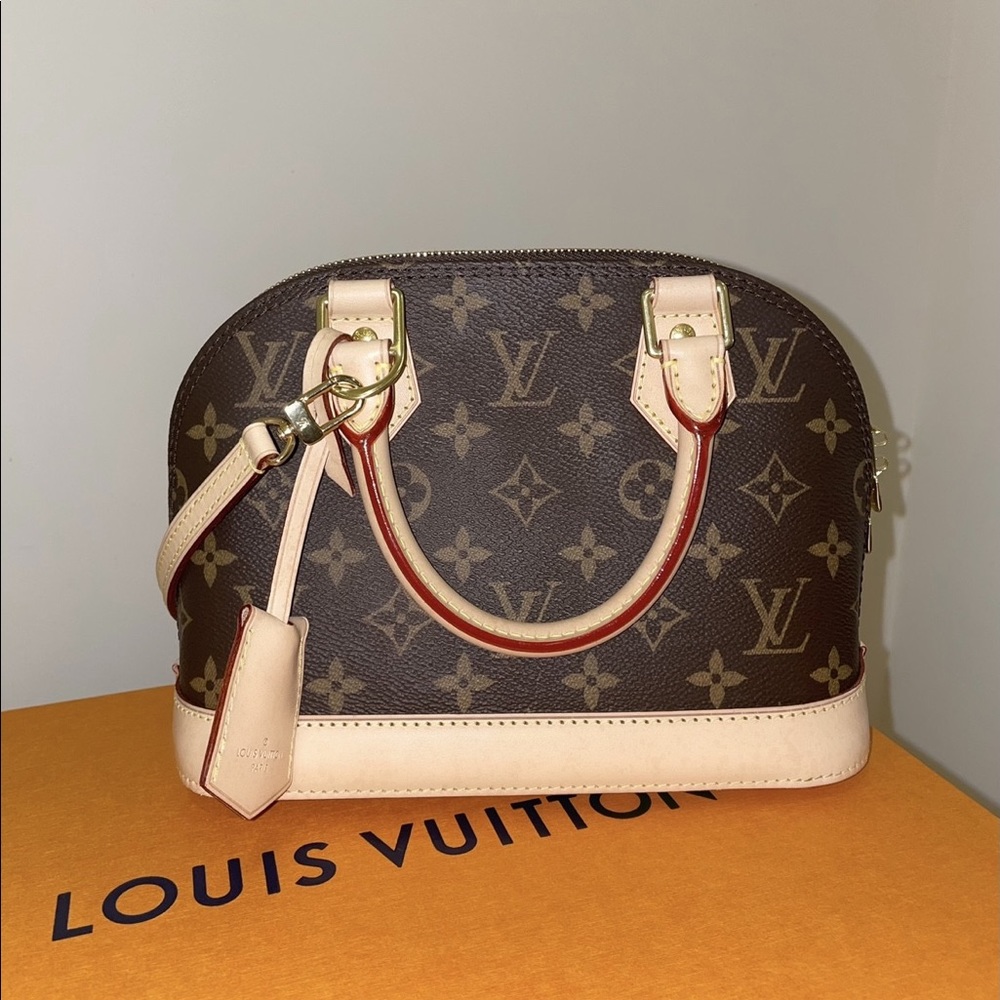 LOUIS VUITTON Alma BB handbag